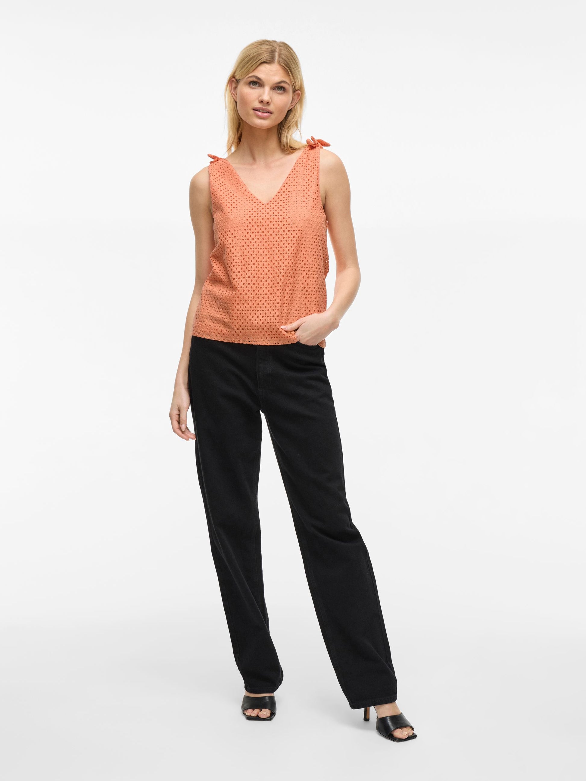 VILA Top Donna 14106641